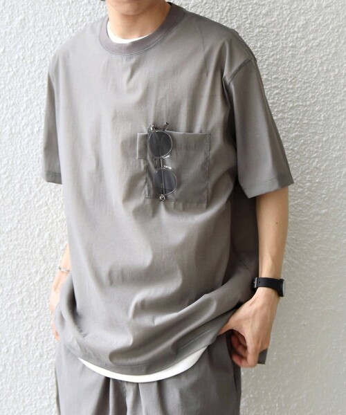 SHIPS any(シップス エニィ)の「SHIPS any:〈接触冷感/UVカット〉VEILICE リラックス クルーネック ポケット Tシャツ(セットアップ対応)◇(Tシャツ/カットソー・メンズ・チャコールグレー/オリーブ/ライトグレー・MEDIUM/X-LARGE/LARGE)」の2枚目の写真