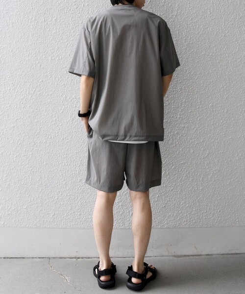 SHIPS any(シップス エニィ)の「SHIPS any:〈接触冷感/UVカット〉VEILICE リラックス クルーネック ポケット Tシャツ(セットアップ対応)◇(Tシャツ/カットソー・メンズ・チャコールグレー/オリーブ/ライトグレー・MEDIUM/X-LARGE/LARGE)」の8枚目の写真