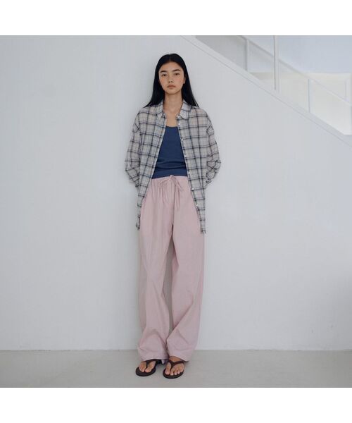 URAGO(ユラーゴ)の「Double string line pants(その他パンツ・レディース・ブラック/ライトカーキ/ライトピンク/ホワイト・FREE)」の4枚目の写真
