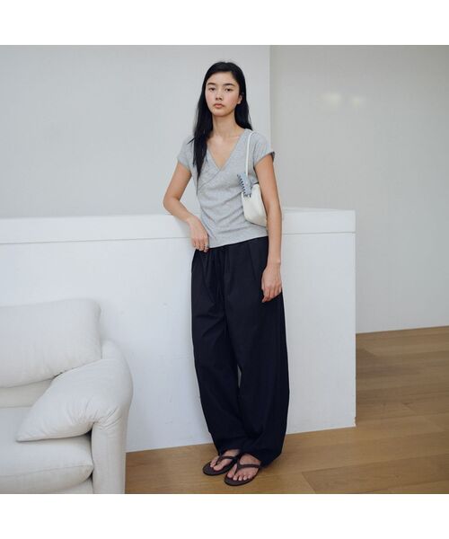 URAGO(ユラーゴ)の「Double string line pants(その他パンツ・レディース・ブラック/ライトカーキ/ライトピンク/ホワイト・FREE)」の1枚目の写真