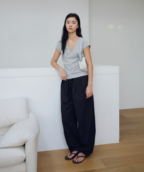 URAGO(ユラーゴ)の「Double string line pants(その他パンツ・レディース・ブラック/ライトカーキ/ライトピンク/ホワイト・FREE)」の8枚目の写真