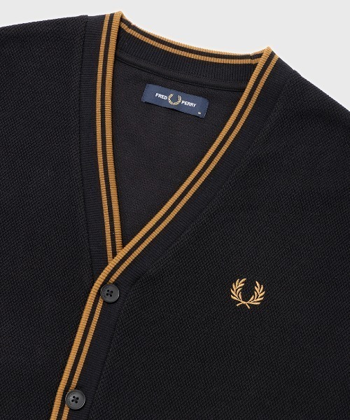 FRED PERRY(フレッドペリー)の「【先行予約受付中】Tipped Pique Cardigan/ティップド鹿の子カーディガン(カーディガン/ボレロ・メンズ・ブラック・L/M/S)」の8枚目の写真
