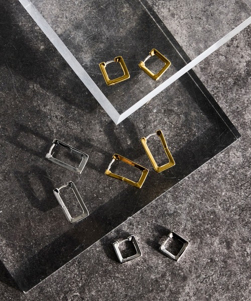 PLUS VENDOME(プラス ヴァンドーム)の「スクエア_キャッチレスピアス(ピアス(両耳用)・レディース・ゴールド/シルバー・ONE SIZE)」の10枚目の写真