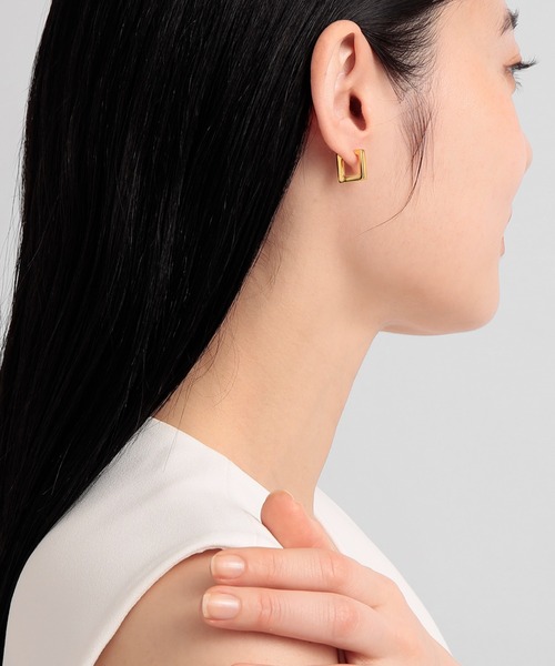 PLUS VENDOME(プラス ヴァンドーム)の「スクエア_キャッチレスピアス(ピアス(両耳用)・レディース・ゴールド/シルバー・ONE SIZE)」の4枚目の写真