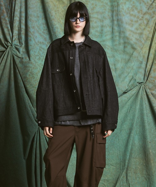 MAISON SPECIAL（メゾンスペシャル）の「《UNISEX》Ovoid Sleeve Prime-Over Trucker Jacket/オボイドスリーブプライムオーバートラッカージャケット【MAISON SPECIAL/メゾンスペシャル】■セットアップ対応■（デニムジャケット・メンズ・ブラック/ネイビー・2/1/0）」の10枚目の写真