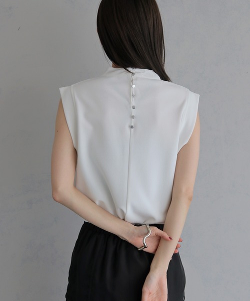 &g'aime(アンジェム)の「【&g'aime 】バックデザイントップス Back Design Top(Tシャツ/カットソー・レディース・ブラック/ホワイト・FREE)」の2枚目の写真