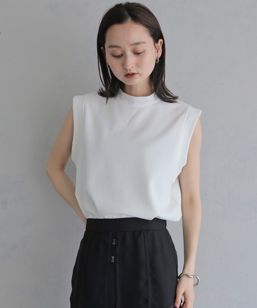 &g'aime(アンジェム)の「【&g'aime 】バックデザイントップス Back Design Top(Tシャツ/カットソー・レディース・ブラック/ホワイト・FREE)」の4枚目の写真