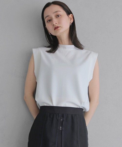 &g'aime(アンジェム)の「【&g'aime 】バックデザイントップス Back Design Top(Tシャツ/カットソー・レディース・ブラック/ホワイト・FREE)」の3枚目の写真