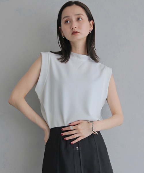 &g'aime(アンジェム)の「【&g'aime 】バックデザイントップス Back Design Top(Tシャツ/カットソー・レディース・ブラック/ホワイト・FREE)」の5枚目の写真