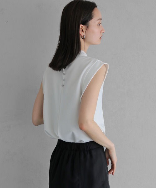 &g'aime(アンジェム)の「【&g'aime 】バックデザイントップス Back Design Top(Tシャツ/カットソー・レディース・ブラック/ホワイト・FREE)」の7枚目の写真