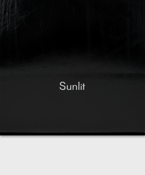 SUNLIT（サンリット）の「グロッシーバックルバッグ (ブラック)（ショルダーバッグ・レディース・その他・FREE）」の6枚目の写真