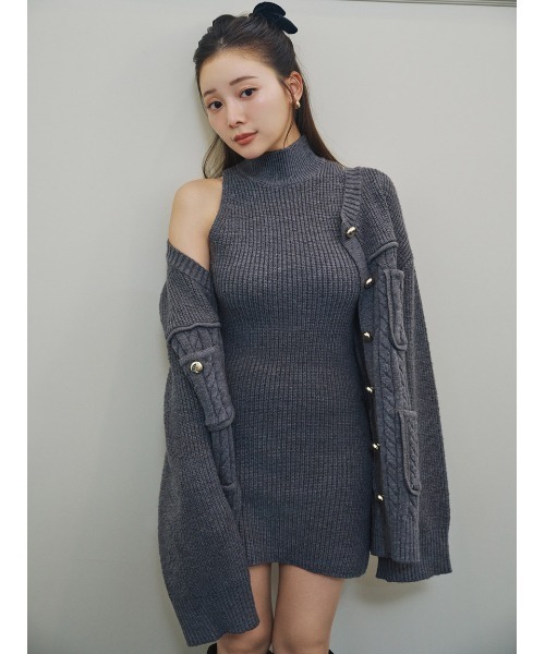 SNIDEL(スナイデル)の「エンブレムリボンバレッタ(その他ヘアアクセサリー・レディース・ブラック/ダークブラウン・F)」の4枚目の写真