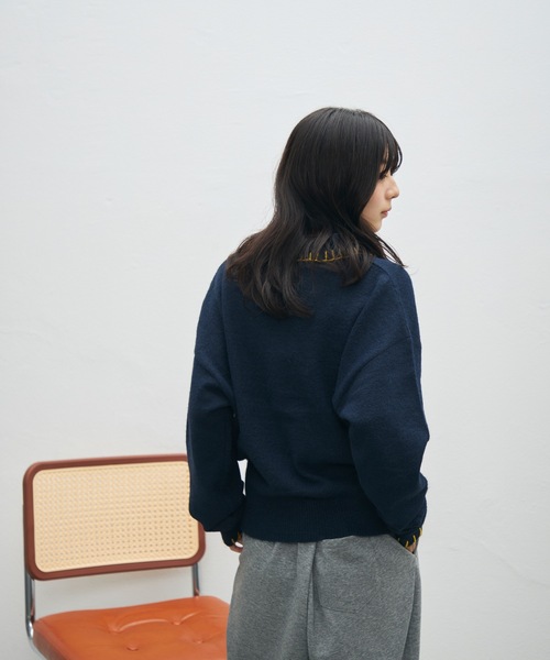 UNDERSTATEMENTs（アンダーステイトメント）の「【ユニセックス】ブランケットステッチニットポロ（ポロシャツ・メンズ・ブラウン/ネイビー/ブラック・LARGE/MEDIUM）」の9枚目の写真