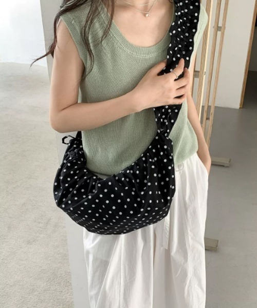 Miniministore(ミニミニストア)の「ドット柄 フリルワンショルダーバッグ新作(ショルダーバッグ・レディース・ブラック/ホワイト・FREE)」の17枚目の写真
