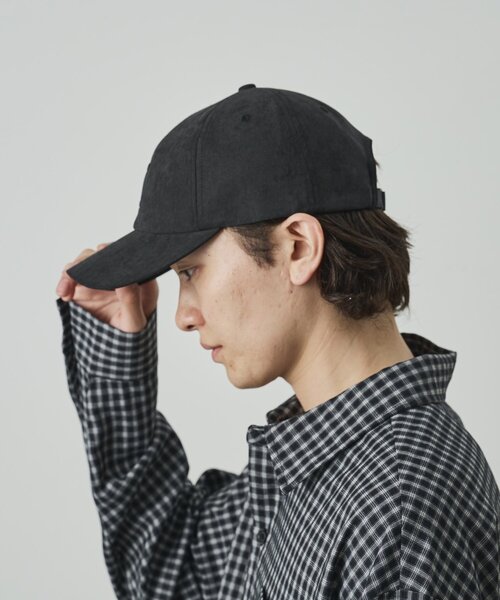 COLONY 2139(コロニートゥーワンスリーナイン)の「【UNISEX】スエードライク刺繍ロゴキャップ(キャップ・メンズ・ブラック/ネイビー/ベージュ・FREE)」の4枚目の写真