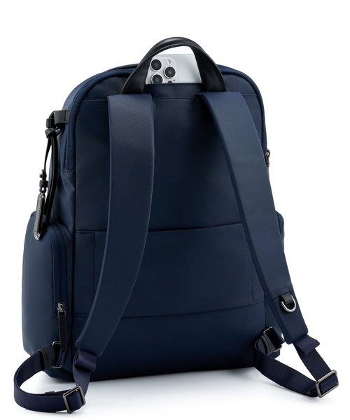 TUMI(トゥミ)の「【オンライン限定】VOYAGEUR 「セリーナ」バックパック(A4/PC15インチまで対応)(バックパック/リュック・レディース・ダークネイビー・FREE)」の5枚目の写真