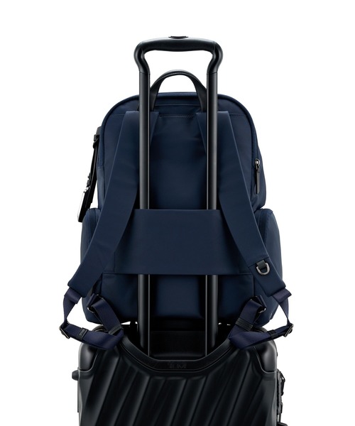 TUMI(トゥミ)の「【オンライン限定】VOYAGEUR 「セリーナ」バックパック(A4/PC15インチまで対応)(バックパック/リュック・レディース・ダークネイビー・FREE)」の6枚目の写真