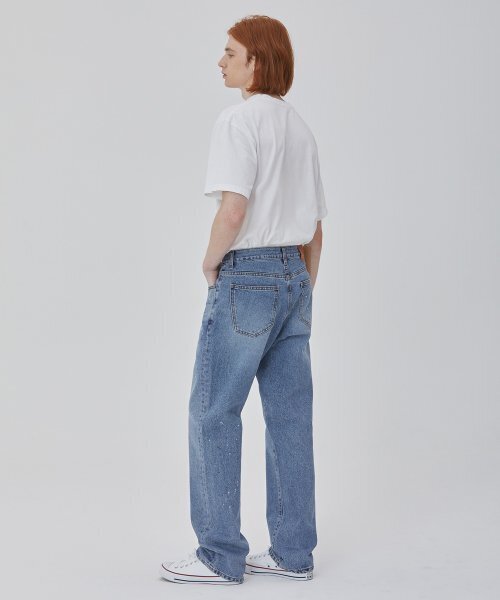 RYUL+WAI(リュルアンドワイ)の「デニムペインティングストレートパンツインディゴ(デニムパンツ・メンズ・その他・30/28)」の2枚目の写真