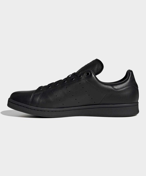 adidas（アディダス）の「スタンスミス GORE-TEX / Stan Smith GORE-TEX / アディダスオリジナルス adidas Originals（スニーカー・メンズ・ブラック・22.0cm/22.5cm/23.0cm/23.5cm/24.0cm/24.5cm/25.0cm/25.5cm/26.0cm/26.5cm/27.0cm/27.5cm/28.0cm/28.5cm/29.0cm/29.5cm/30.0cm/31cm）」の6枚目の写真
