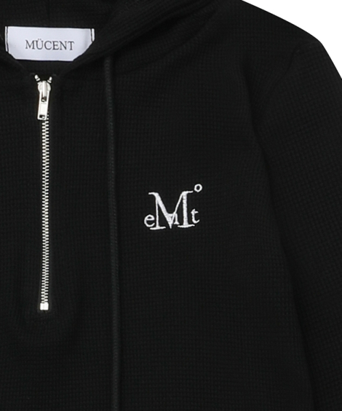 MUCENT(ムセント)の「レヴンワッフルニットハーフジップ(2カラー)(ニット/セーター・レディース・ブラック/アイボリー・FREE)」の5枚目の写真
