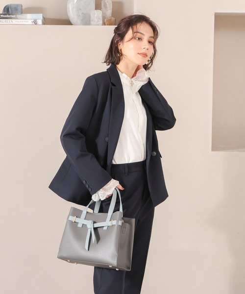 GLACIER lusso(グラシアルッソ)の「袖口レースブラウス(シャツ/ブラウス・レディース・ネイビー/ブルー/アイボリー・M/S/L/LL)」の8枚目の写真