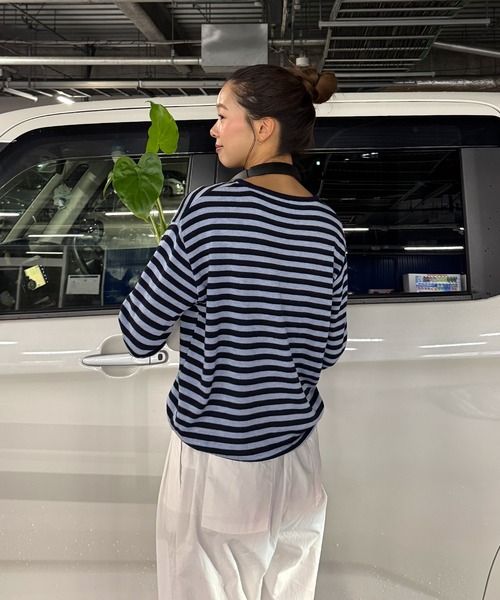 HEILIS(ヘイリス)の「【Ranna Select】ボーダー柄長袖ニットトップス/ボーダーニット ボーダートップス 長袖ニット ニットトップス ボーダー柄 クルーネック フレアスリーブ 長袖トップス 薄手ニット 韓国ファッション カジュアル ノームコア レイヤード デイリー 秋服 冬服 チャコール ネイビー アイボリー(ニット/セーター・レディース・ブルー系その他/グレー系その他/ブラック系その他・FREE)」の15枚目の写真