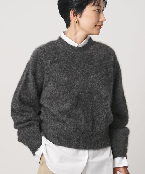 UNITED ARROWS(ユナイテッドアローズ)の「フォックスカシミヤ クルーネック ショート ニット(ニット/セーター・レディース・オフホワイト/レッド/ダークグレー・FREE)」の6枚目の写真