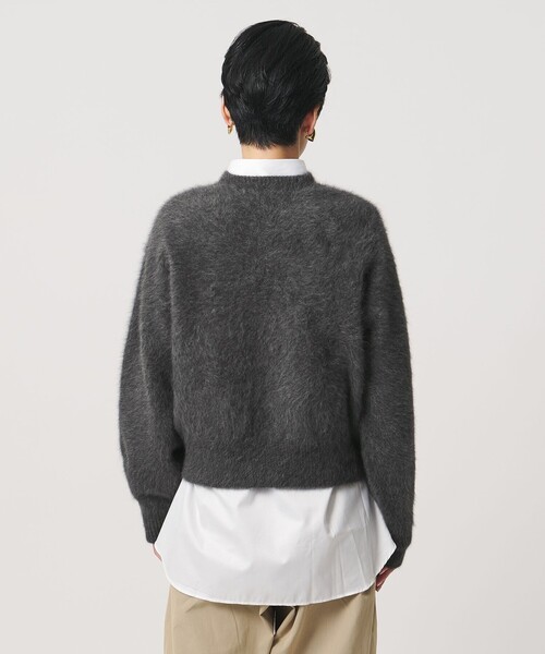 UNITED ARROWS(ユナイテッドアローズ)の「フォックスカシミヤ クルーネック ショート ニット(ニット/セーター・レディース・オフホワイト/レッド/ダークグレー・FREE)」の19枚目の写真