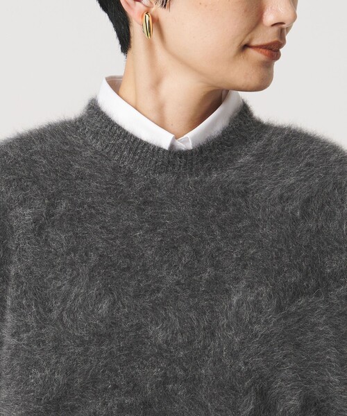 UNITED ARROWS(ユナイテッドアローズ)の「フォックスカシミヤ クルーネック ショート ニット(ニット/セーター・レディース・オフホワイト/レッド/ダークグレー・FREE)」の20枚目の写真