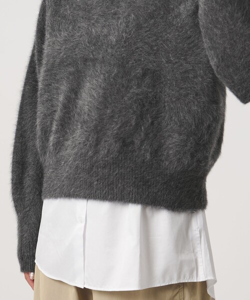 UNITED ARROWS(ユナイテッドアローズ)の「フォックスカシミヤ クルーネック ショート ニット(ニット/セーター・レディース・オフホワイト/レッド/ダークグレー・FREE)」の22枚目の写真