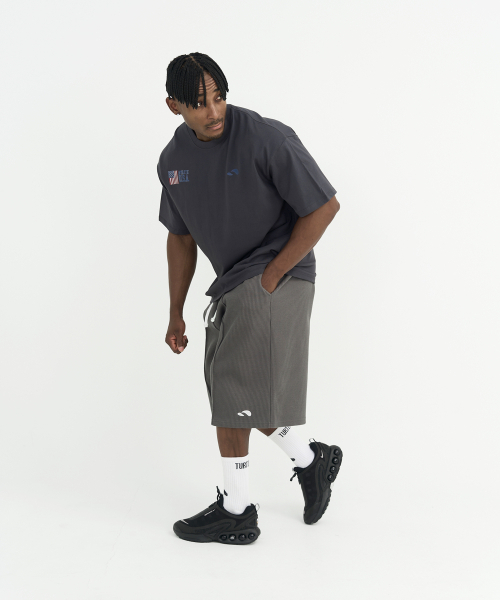TURTLEBACK(タートルバック)の「USAヴィンテージ ハードステッチ オーバーサイズ 半袖Tシャツ_3color(Tシャツ/カットソー・メンズ・ベージュ/ホワイト/チャコール・LARGE/X-LARGE/XX-LARGE/MEDIUM)」の8枚目の写真