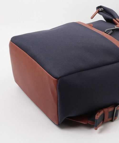 COLE HAAN(コールハーン)の「ジャドソン ブラッシュド ツイル バックパック mens(バックパック/リュック・メンズ・ネイビー・OSFA)」の7枚目の写真