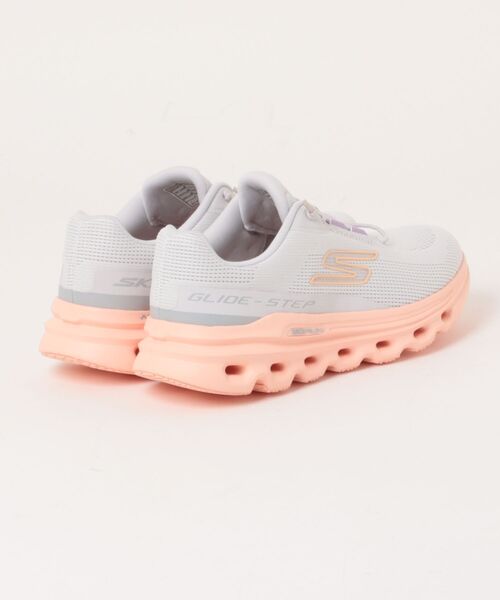 SKECHERS(スケッチャーズ)の「SKECHERS スケッチャーズ GO RUN GLIDE-STEP ARCH FIT-CASION レディーススニーカー(ゴーラングライドステップアーチフィット) 129802(スニーカー・レディース・ブラック×ホワイト/ライトグレー/ブルー・24.5cm/25.0cm/22.5cm/23.0cm/23.5cm/24.0cm)」の4枚目の写真