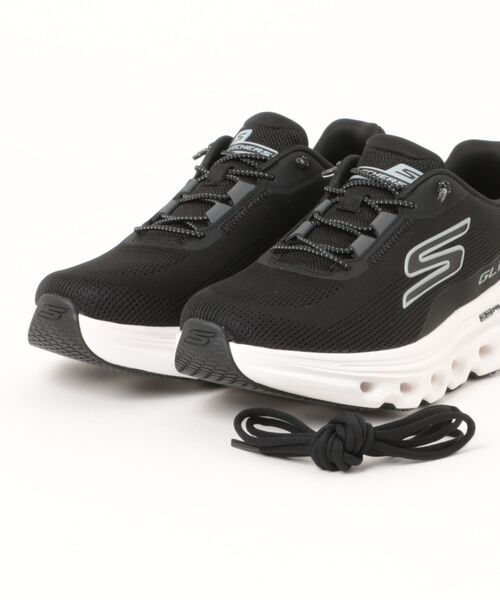 SKECHERS(スケッチャーズ)の「SKECHERS スケッチャーズ GO RUN GLIDE-STEP ARCH FIT-CASION レディーススニーカー(ゴーラングライドステップアーチフィット) 129802(スニーカー・レディース・ブラック×ホワイト/ライトグレー/ブルー・24.5cm/25.0cm/22.5cm/23.0cm/23.5cm/24.0cm)」の7枚目の写真