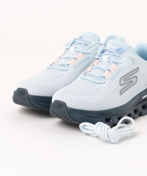 SKECHERS(スケッチャーズ)の「SKECHERS スケッチャーズ GO RUN GLIDE-STEP ARCH FIT-CASION レディーススニーカー(ゴーラングライドステップアーチフィット) 129802(スニーカー・レディース・ブラック×ホワイト/ライトグレー/ブルー・24.5cm/25.0cm/22.5cm/23.0cm/23.5cm/24.0cm)」の8枚目の写真