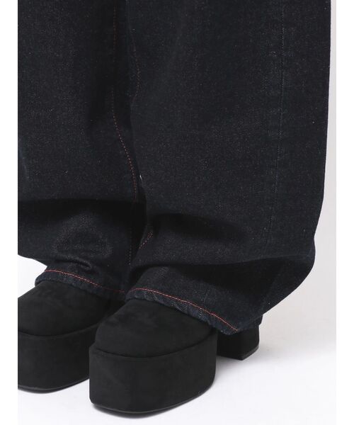 EMODA(エモダ)の「ミニマルワイドジーンズ(デニムパンツ・レディース・ライトブルー/インディゴブルー・SMALL/MEDIUM)」の18枚目の写真