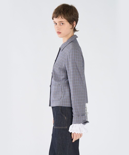 To b. by agnes b.(トゥービーバイアニエスベー)の「ガンクラブチェック コットン 長袖 ジャケット(ダウンジャケット/コート・レディース・グレー・40/38/36)」の8枚目の写真
