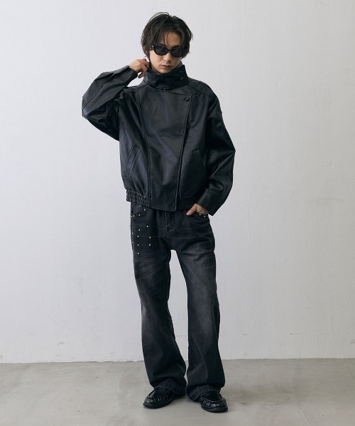 Shoowtime(ショウタイム)の「Asymmetric High Neck Faux Leather Military Jacket / アシンメトリック ハイネック フェイクレザー ミリタリージャケット(ピーコート・メンズ・ブラック・X-LARGE/LARGE/MEDIUM/SMALL)」の13枚目の写真