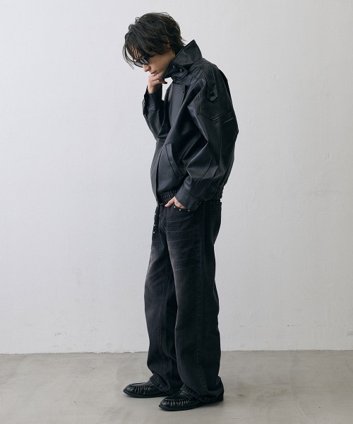 Shoowtime(ショウタイム)の「Asymmetric High Neck Faux Leather Military Jacket / アシンメトリック ハイネック フェイクレザー ミリタリージャケット(ピーコート・メンズ・ブラック・X-LARGE/LARGE/MEDIUM/SMALL)」の15枚目の写真