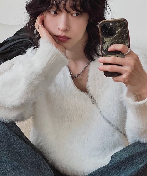 NOWLE（ノウル）の「【NOWLE】ファーライク シャギー アシメジップ Vネック ニット / プルオーバー（ニット/セーター・メンズ・ホワイト/ブラック・MEDIUM/LARGE/X-LARGE）」の12枚目の写真