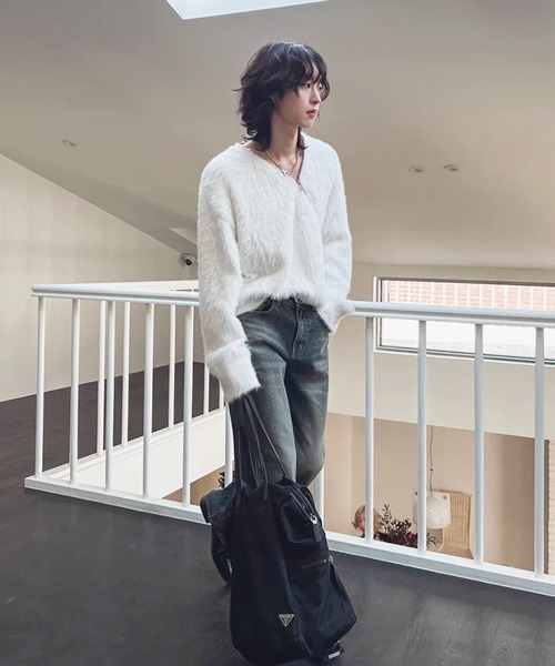 NOWLE（ノウル）の「【NOWLE】ファーライク シャギー アシメジップ Vネック ニット / プルオーバー（ニット/セーター・メンズ・ホワイト/ブラック・MEDIUM/LARGE/X-LARGE）」の21枚目の写真