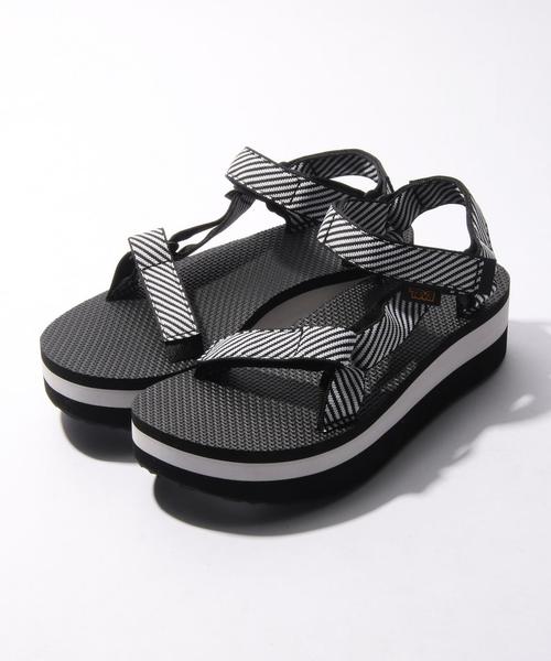Teva(テバ)の「テバ/OC TEVA FLT-UNIVERSAL(サンダル・レディース・ブラック/その他1・7/5/6/8)」の3枚目の写真