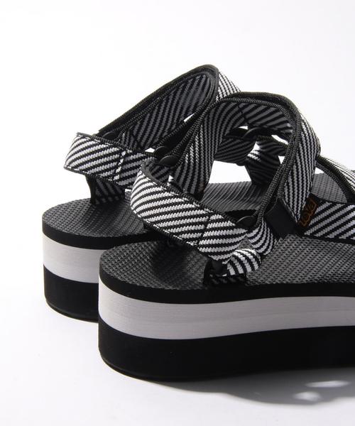 Teva(テバ)の「テバ/OC TEVA FLT-UNIVERSAL(サンダル・レディース・ブラック/その他1・7/5/6/8)」の11枚目の写真