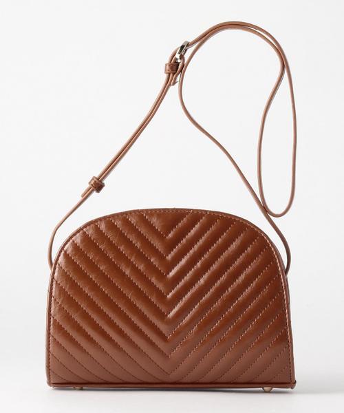 Another Edition（アナザーエディション）の「ハーフムーンキルティングショルダーバッグ/ AEBFC HalfMoon QLT SHLD（ショルダーバッグ・レディース・ブラック/ブラウン/ダークグリーン・FREE）」の2枚目の写真