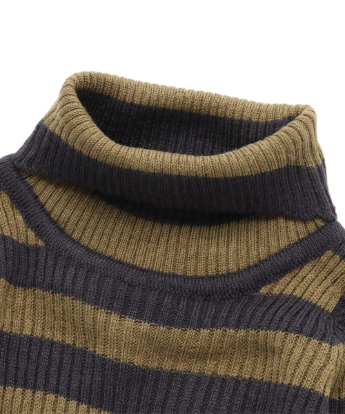 RUGGEDWORKS(ラゲッドワークス)の「ボーダータートルネックニット(ニット/セーター・キッズ・グレー/ダークブラウン/レッド/キナリ/マスタード/カーキ・130cm/80cm/90㎝/100cm/110cm/140cm/120cm)」の10枚目の写真