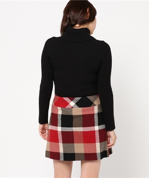 BLUE LABEL CRESTBRIDGE（ブルーレーベルクレストブリッジ）の「クレストブリッジチェック柄　ニットコンビワンピース（ワンピース・レディース・オフホワイト/レッド・38/36）」の5枚目の写真