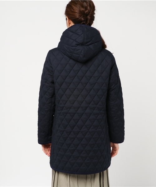 LBC(エルビーシー)の「カチオンキルトフードボアジャケット (その他アウター・レディース・ネイビー/ライトグレー/ブラウン・MEDIUM/LARGE)」の6枚目の写真