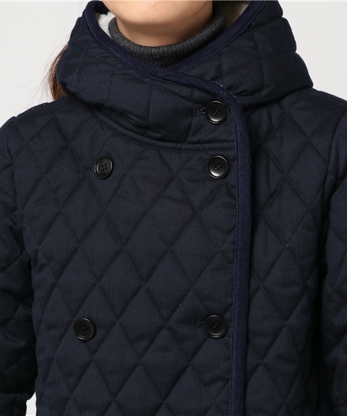 LBC(エルビーシー)の「カチオンキルトフードボアジャケット (その他アウター・レディース・ネイビー/ライトグレー/ブラウン・MEDIUM/LARGE)」の7枚目の写真