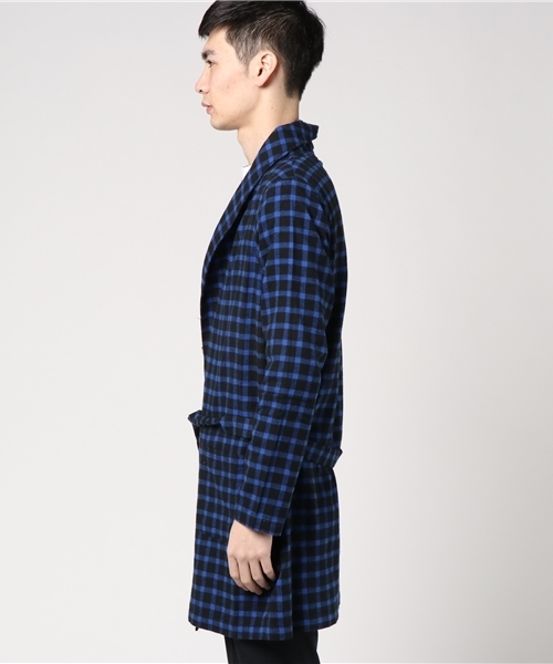 VENCEEXCHANGE（ヴァンスエクスチェンジ）の「チェックショールガウン             （その他アウター・メンズ・レッド/ブルー・LARGE/MEDIUM）」の4枚目の写真