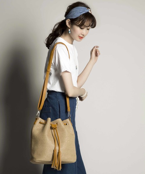 PLAIN CLOTHING（プレーンクロージング）の「2WAY巾着ショルダーバッグ【PLAIN CLOTHING】（ショルダーバッグ・レディース・イエロー系その他/ベージュ系その他/ホワイト系その他/ブラック×ブラック・FREE）」の18枚目の写真